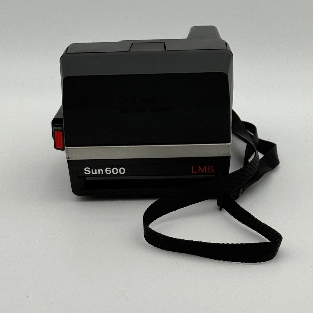 Polaroid Sun 600 LMS Instant Film Camera Vintage Black Silver 600 Series